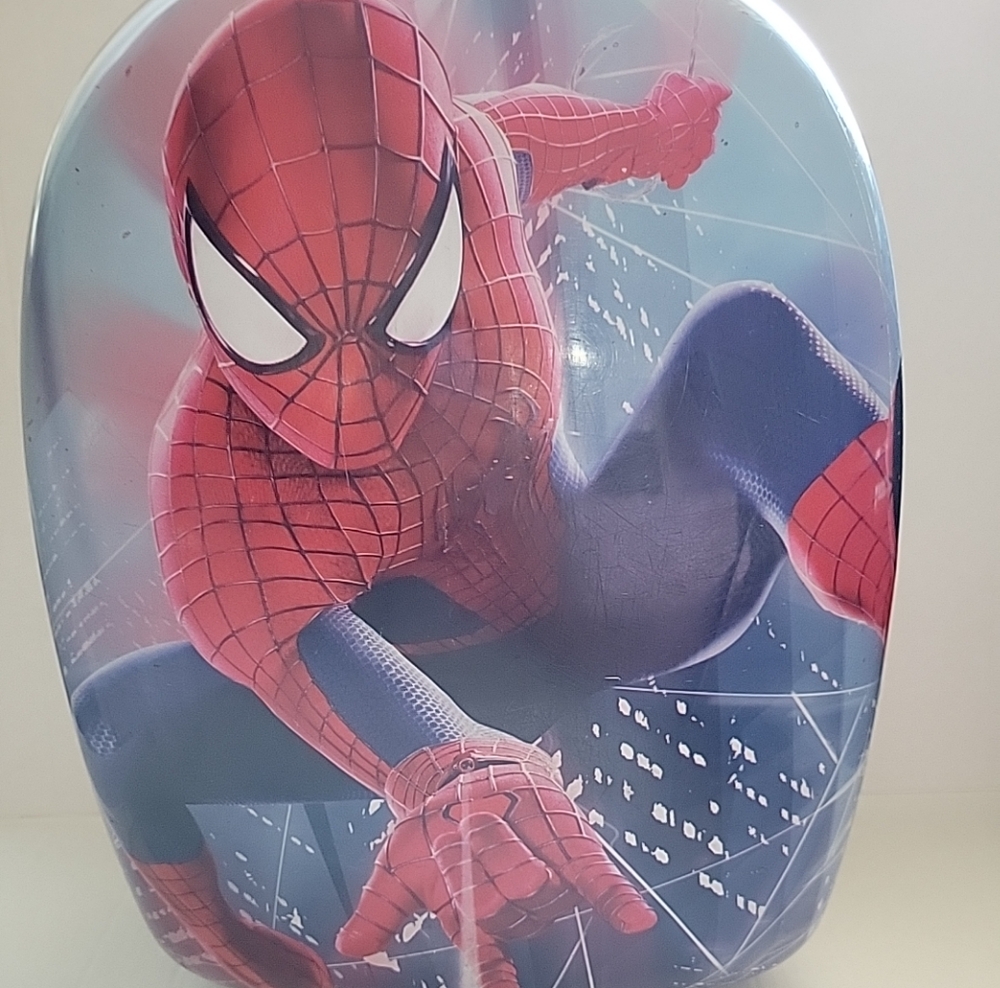 Spider-Man Kids' Suitcase/ Hardcase. 18 Inches. Pre-owned